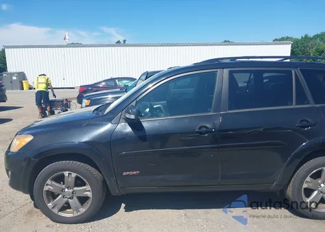 2009 Toyota Rav4 Sport V6 from USA, damaged, VIN JTMBK32V595082191